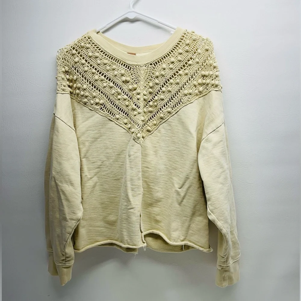 Free people crochet crop sweatshirt size M